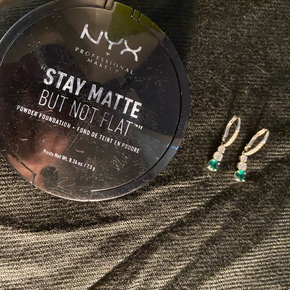 Swarovski Drop Earrings - Emerald - Picture 6 of 6